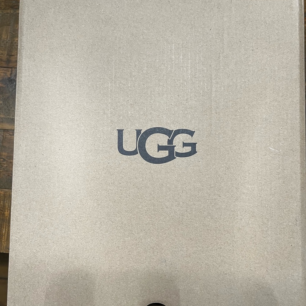 UGG purple classic short II shoes in original Shoe Box